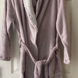 NWT Ulta s/m robe